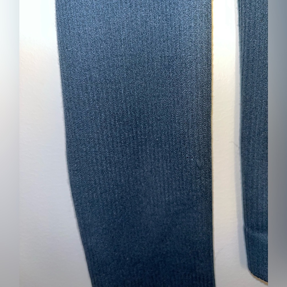 Fabletics Ribbed Seamless Jacket - Picture 4 of 6